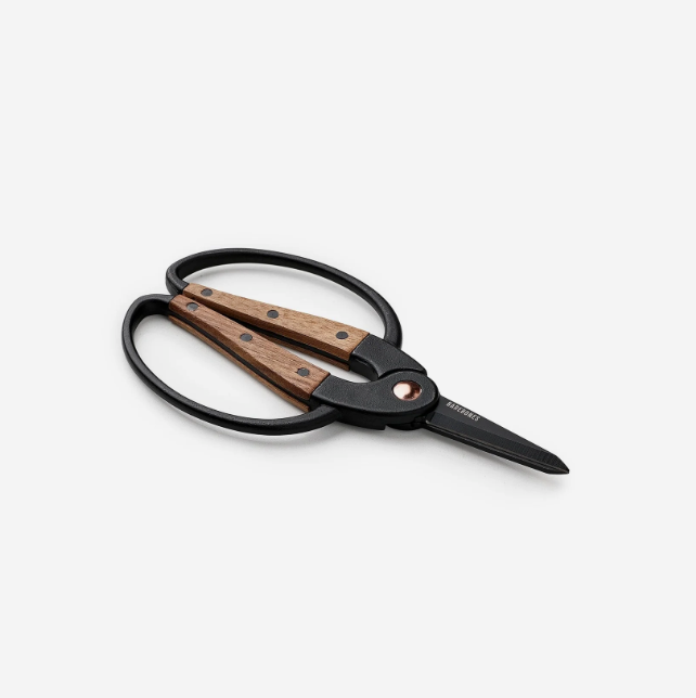 Walnut Garden Scissors